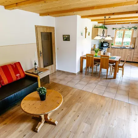 Meisterbauerhof Apartman *